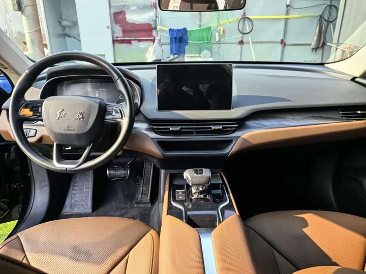 Фото 5 - Hongqi E-QM5