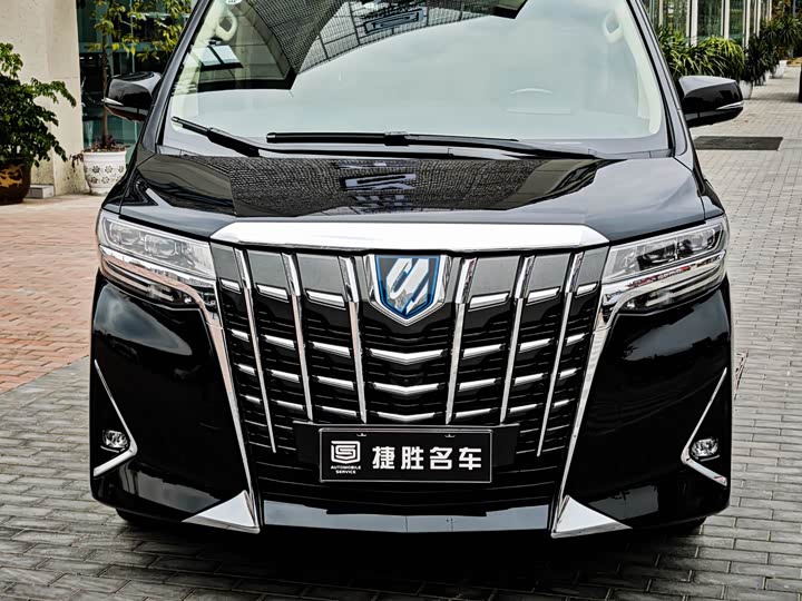 Фото 2 - Toyota Alphard