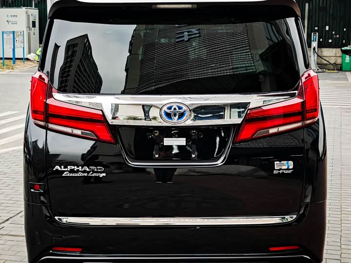 Фото 4 - Toyota Alphard