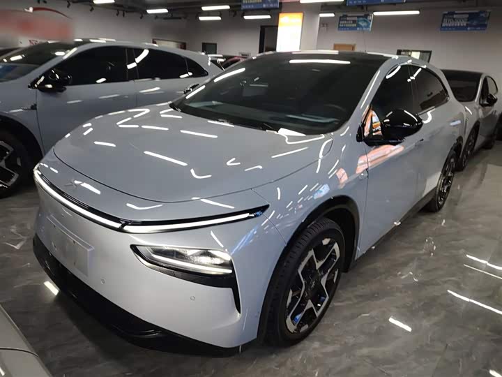 Фото 2 - XPeng G7