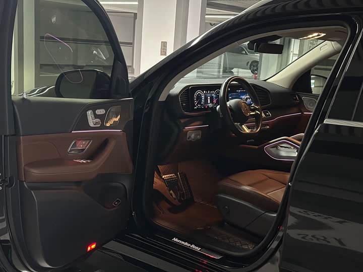 Фото 8 - Mercedes-Benz GLS-Class