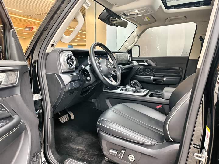 Фото 7 - Tank 300