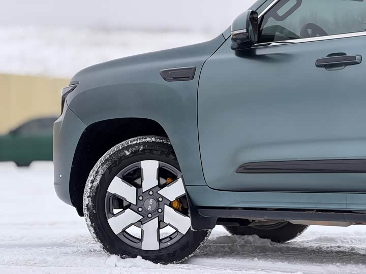 Фото 8 - BAIC Beijing BJ60 Hybrid