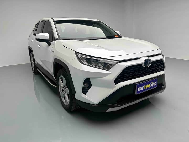 Фото 3 - Toyota RAV4
