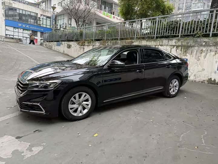 Фото 4 - Volkswagen Passat