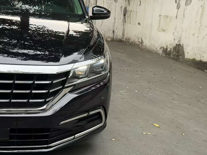 Фото 5 - Volkswagen Passat