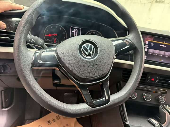Фото 6 - Volkswagen Passat