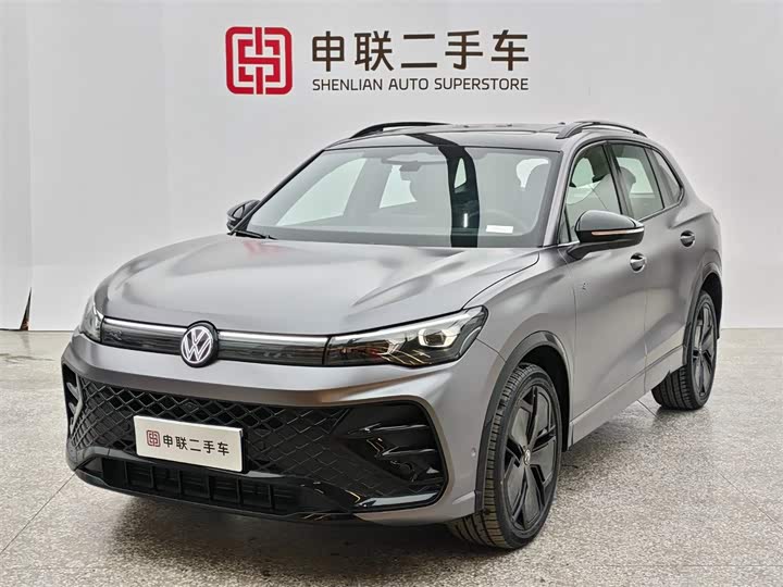 Фото 1 - Volkswagen Tiguan L Pro