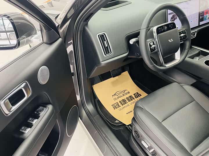 Фото 6 - LiXiang L6