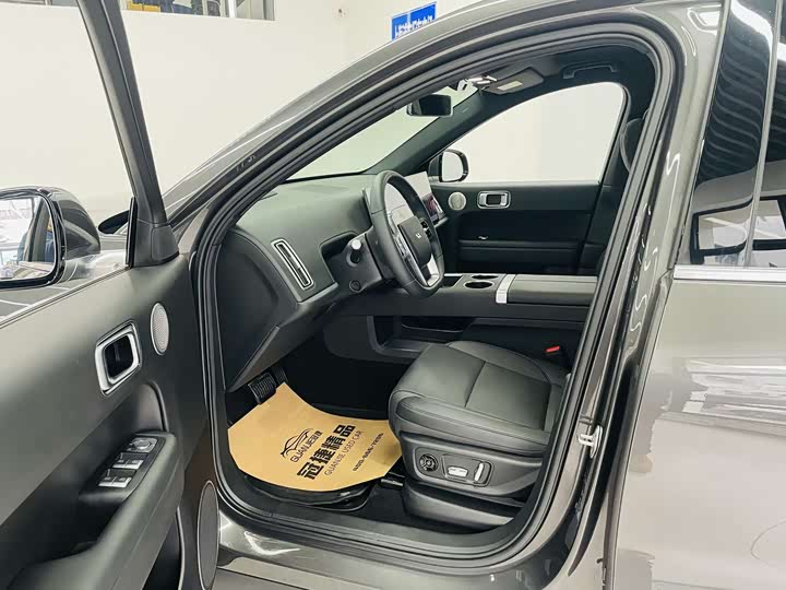 Фото 7 - LiXiang L6