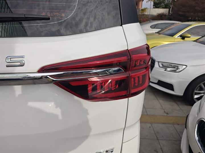 Фото 8 - Maxus G20