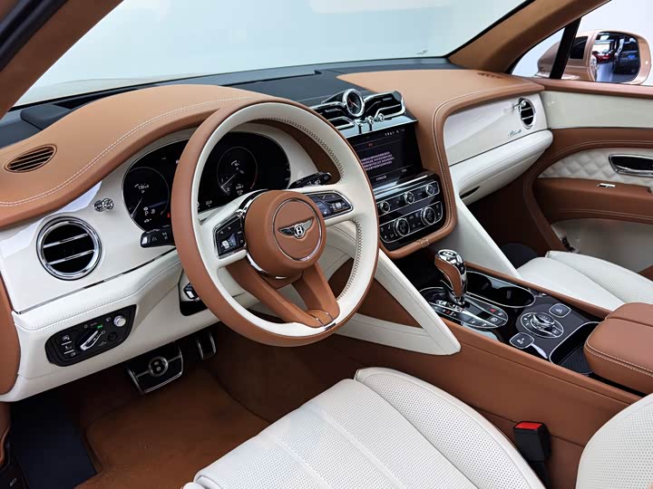 Фото 8 - Bentley Bentayga