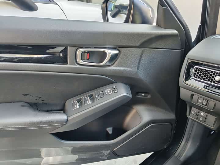 Фото 7 - Honda Civic