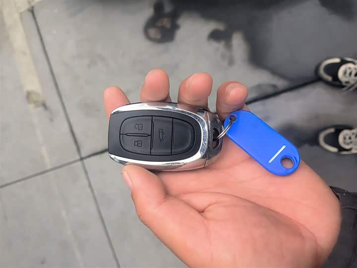 Фото 9 - Maxus G50