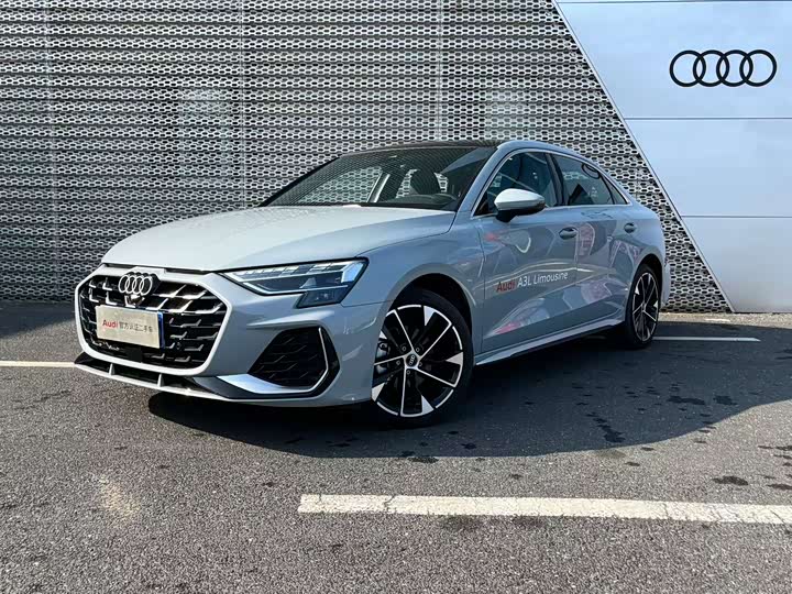 Фото 1 - Audi A3