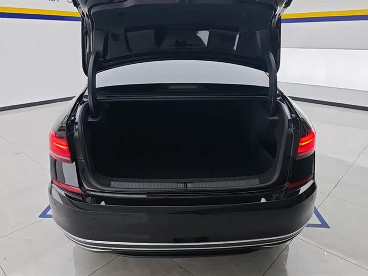 Фото 4 - Volkswagen Passat