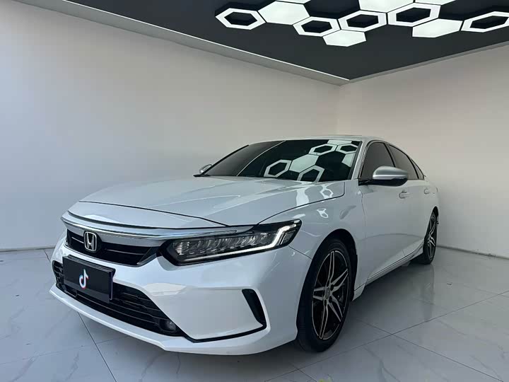 Фото 1 - Honda Inspire