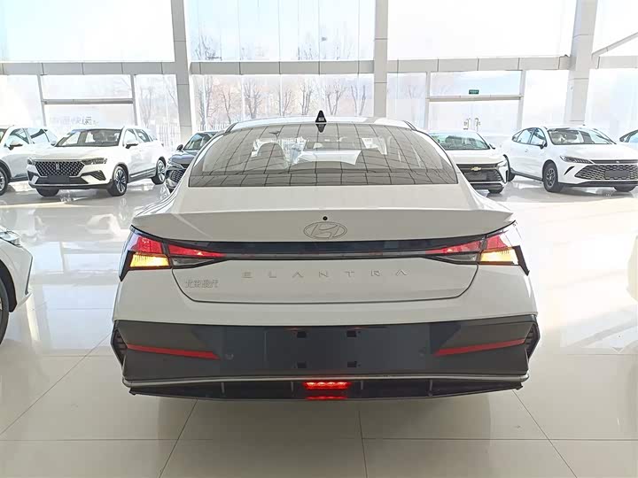 Фото 6 - Hyundai Elantra N line