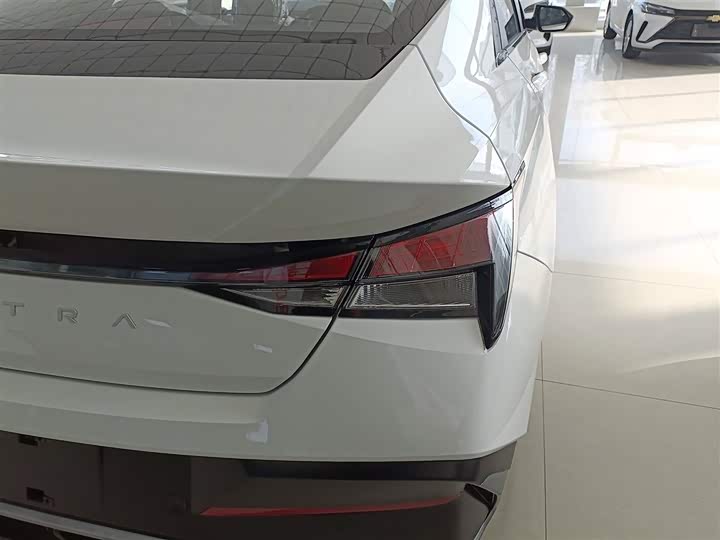 Фото 8 - Hyundai Elantra N line