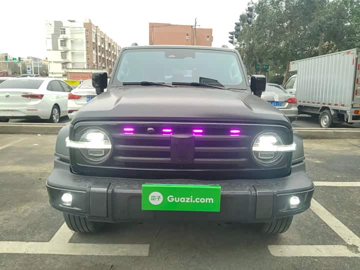 Фото 3 - Tank 300