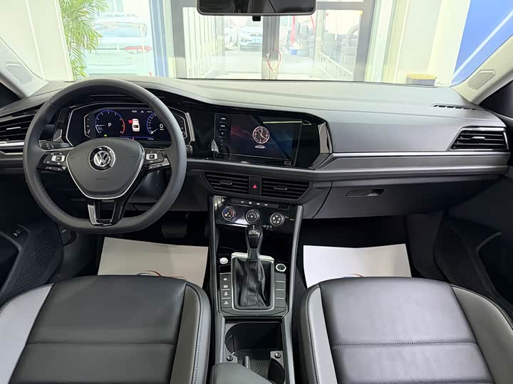 Фото 5 - Volkswagen Sagitar L