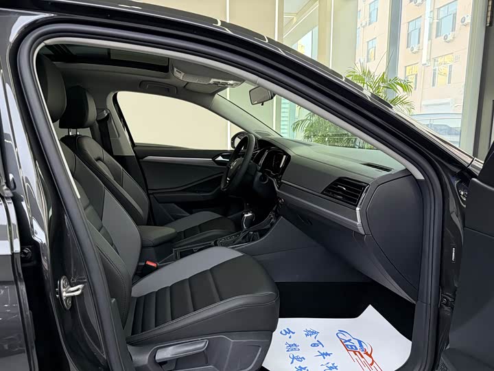 Фото 6 - Volkswagen Sagitar L