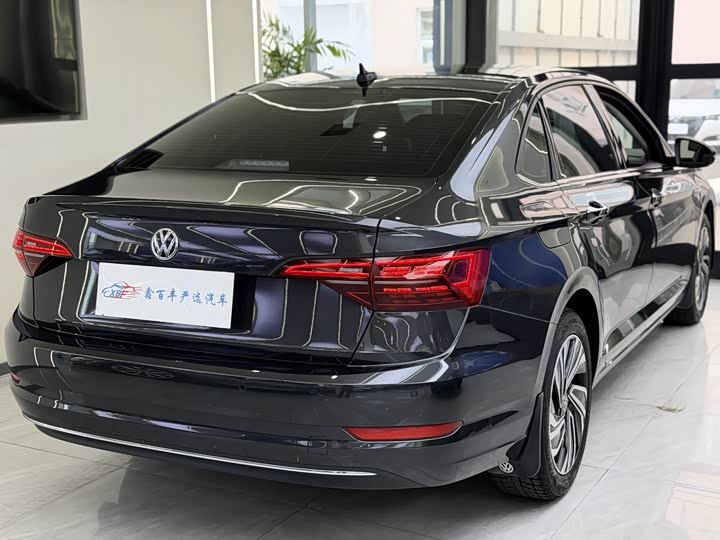 Фото 8 - Volkswagen Sagitar L