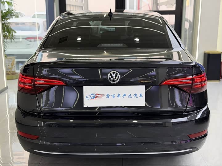 Фото 9 - Volkswagen Sagitar L