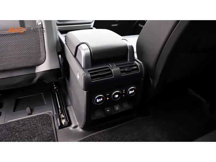 Фото 9 - Land Rover Defender