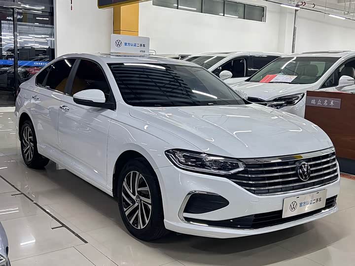 Фото 3 - Volkswagen Lavida