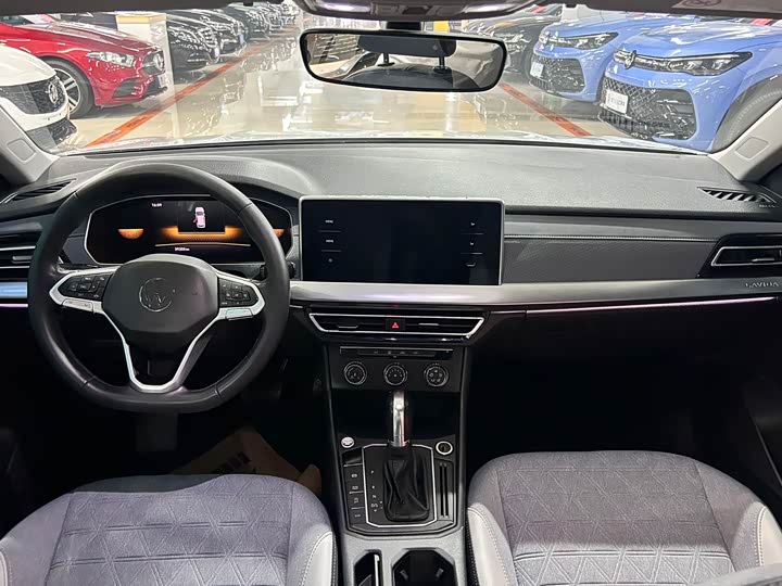 Фото 6 - Volkswagen Lavida