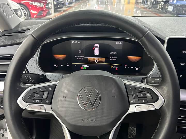 Фото 8 - Volkswagen Lavida