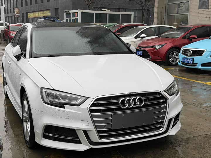 Фото 2 - Audi A3