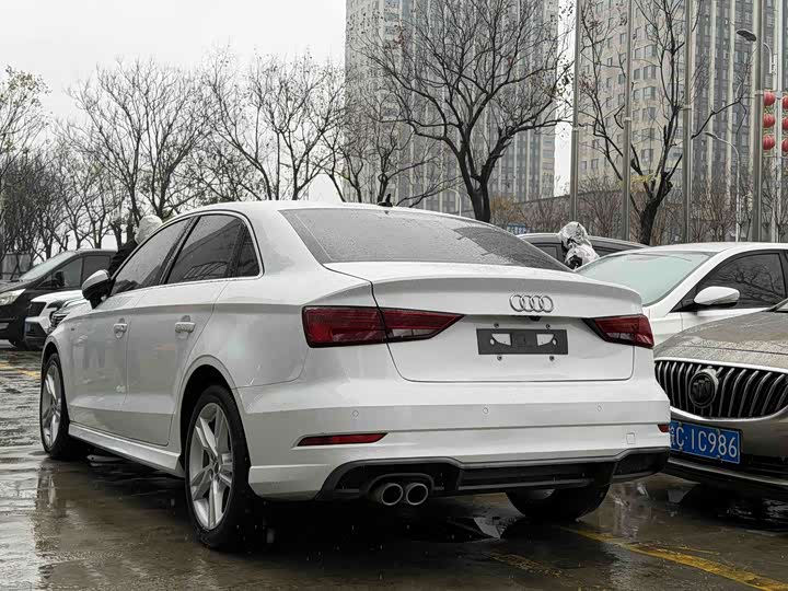 Фото 5 - Audi A3