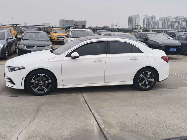 Фото 4 - Mercedes-Benz A-Class