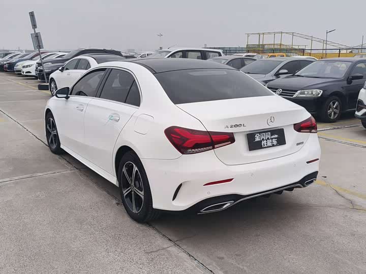 Фото 8 - Mercedes-Benz A-Class