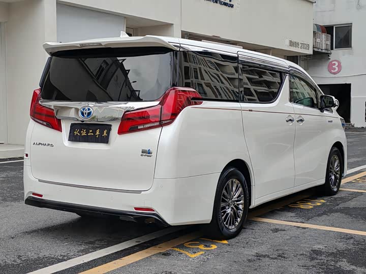 Фото 6 - Toyota Alphard