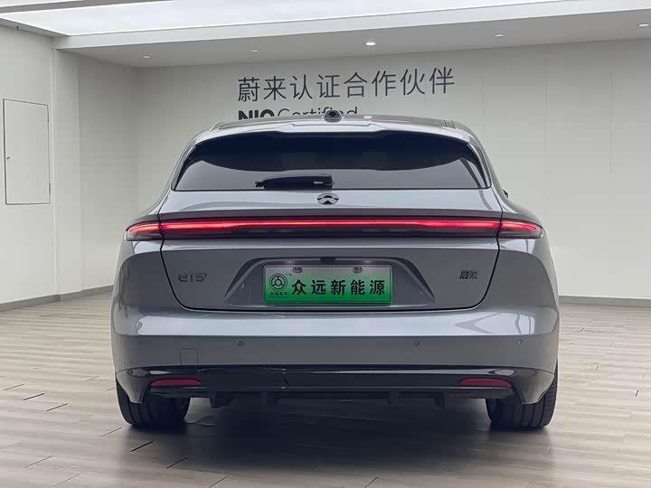 Фото 6 - Nio ET5T