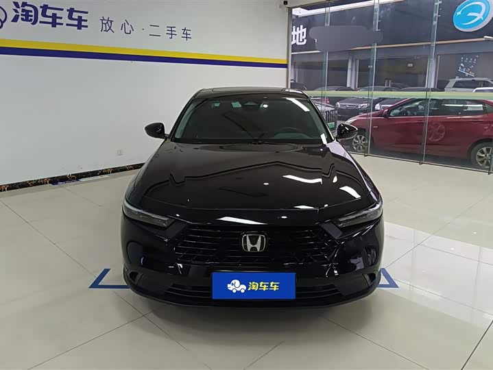 Фото 2 - Honda Accord