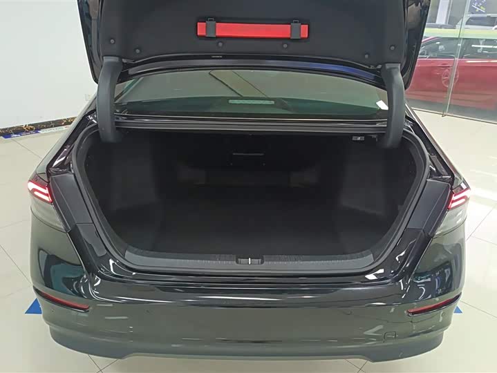 Фото 4 - Honda Accord