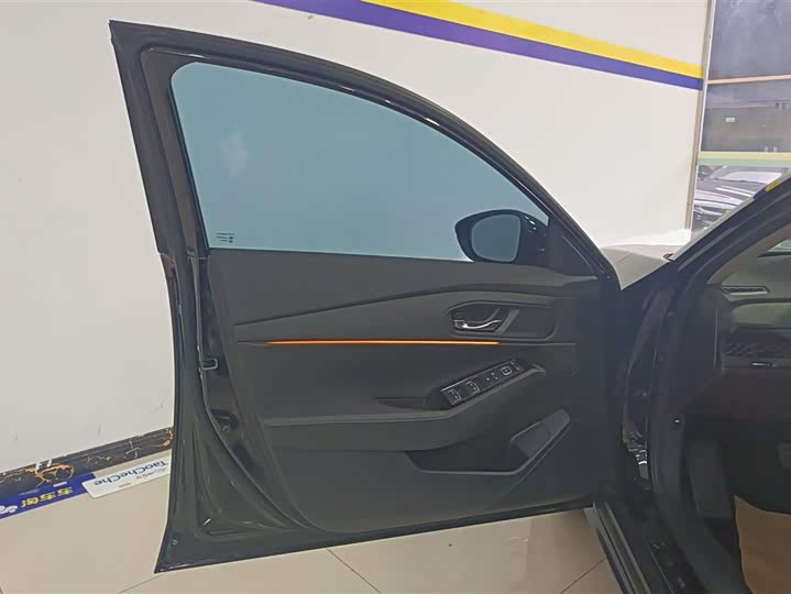 Фото 7 - Honda Accord