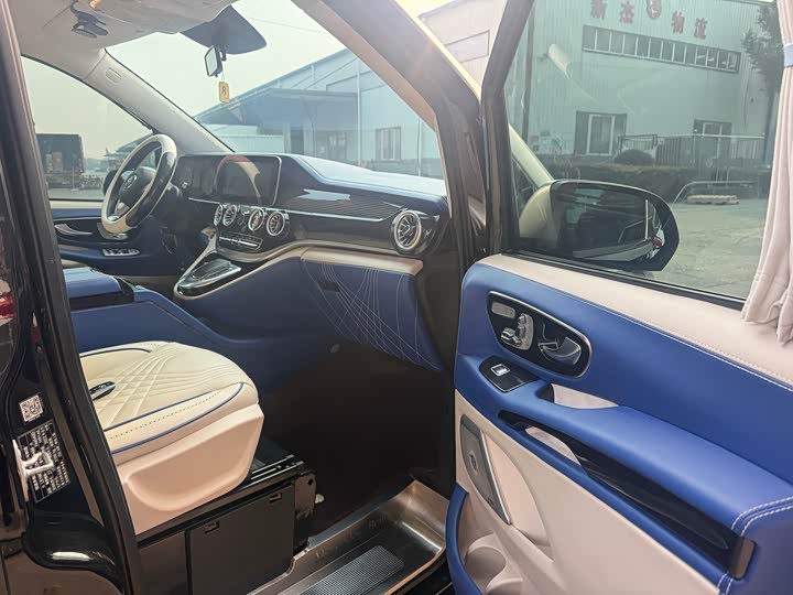 Фото 7 - Mercedes-Benz Vito