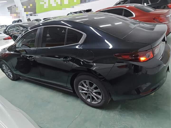 Фото 5 - Mazda 3 (Axela)