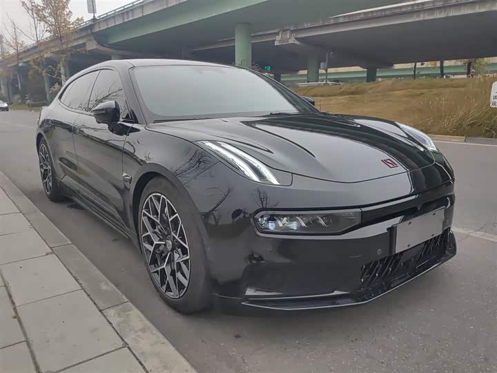 Фото 4 - Zeekr 001