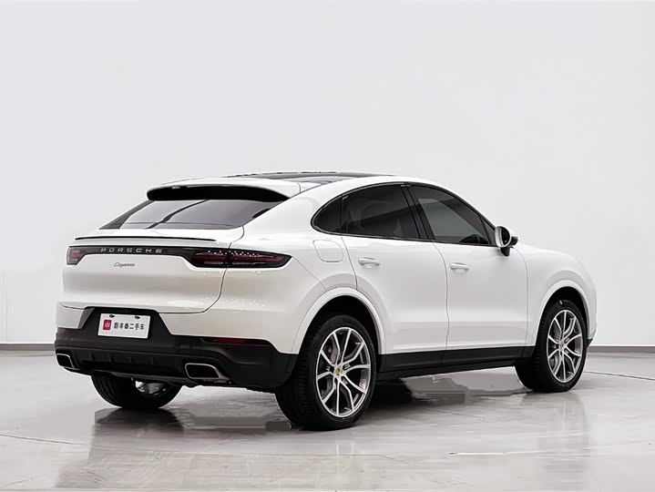 Фото 5 - Porsche Cayenne