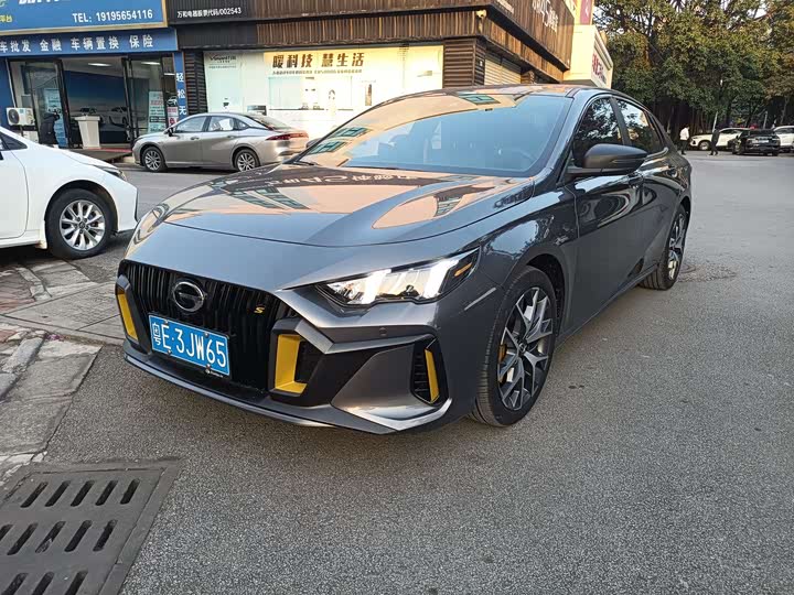 Фото 1 - GAC Trumpchi Empow R