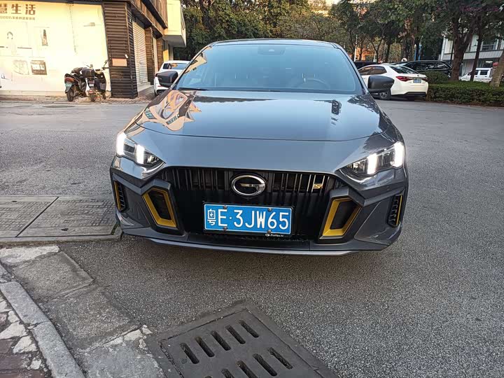 Фото 2 - GAC Trumpchi Empow R