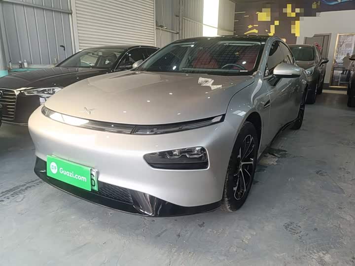 Фото 2 - XPeng P7