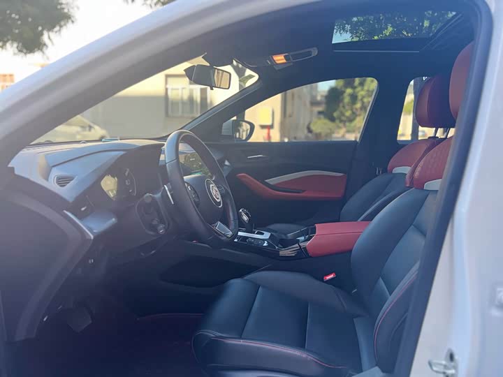 Фото 7 - MG Motor 5