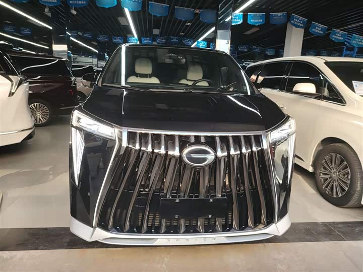 Фото 3 - GAC Trumpchi M8